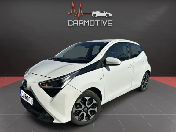 Toyota Aygo X-play 72 CV